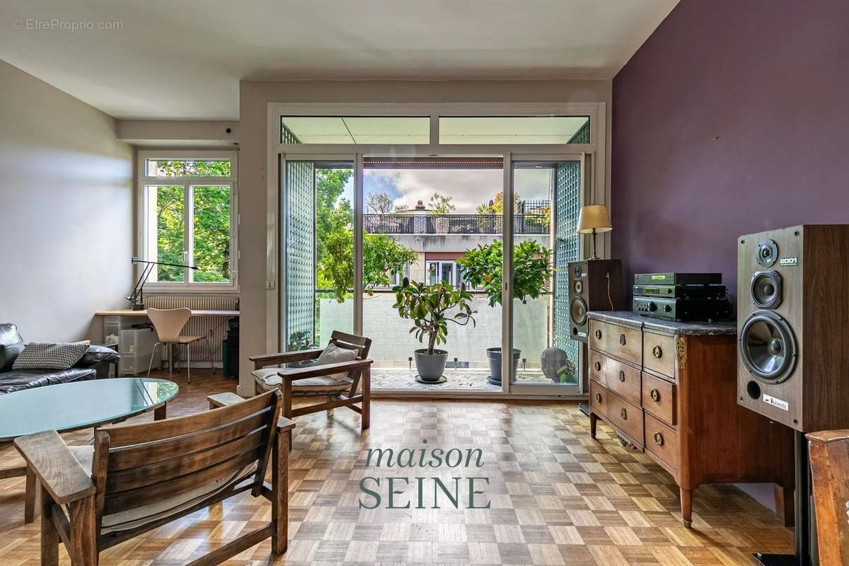 Appartement à NEUILLY-SUR-SEINE