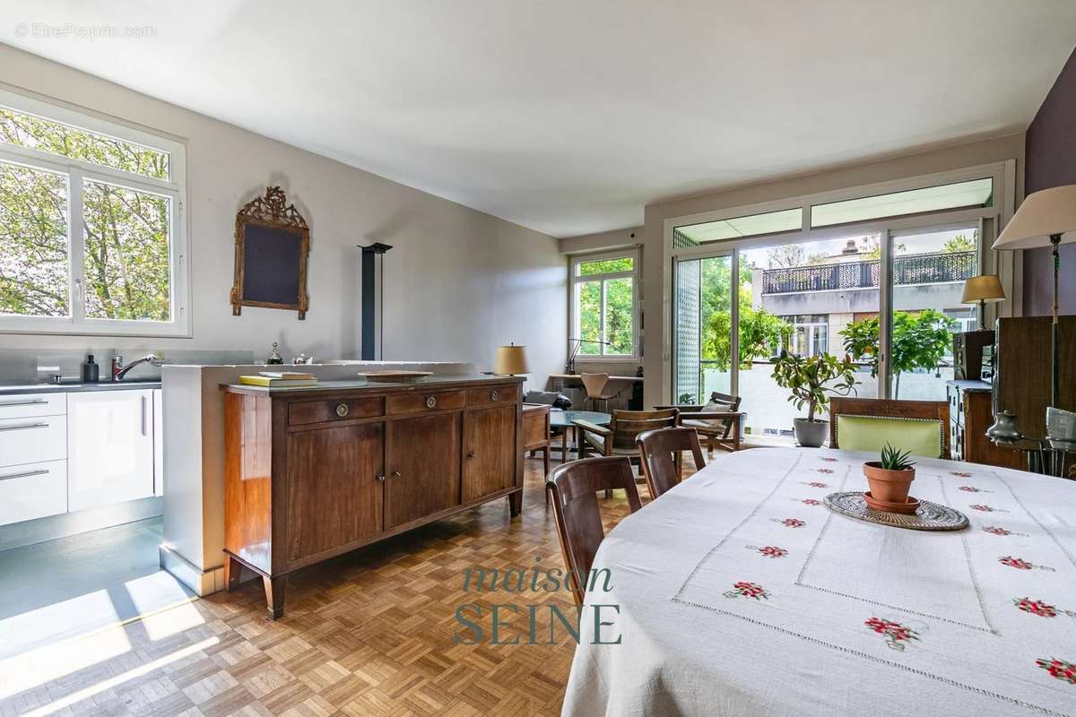 Appartement à NEUILLY-SUR-SEINE