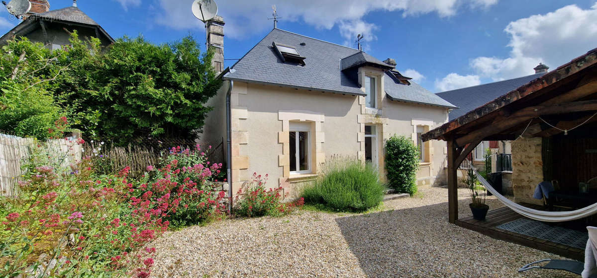 Maison à SAINT-PIERRE-DE-MAILLE