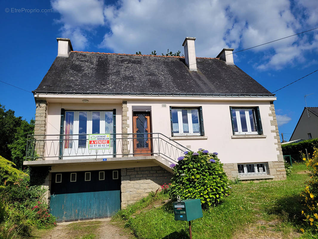 Maison à SAINT-JEAN-BREVELAY