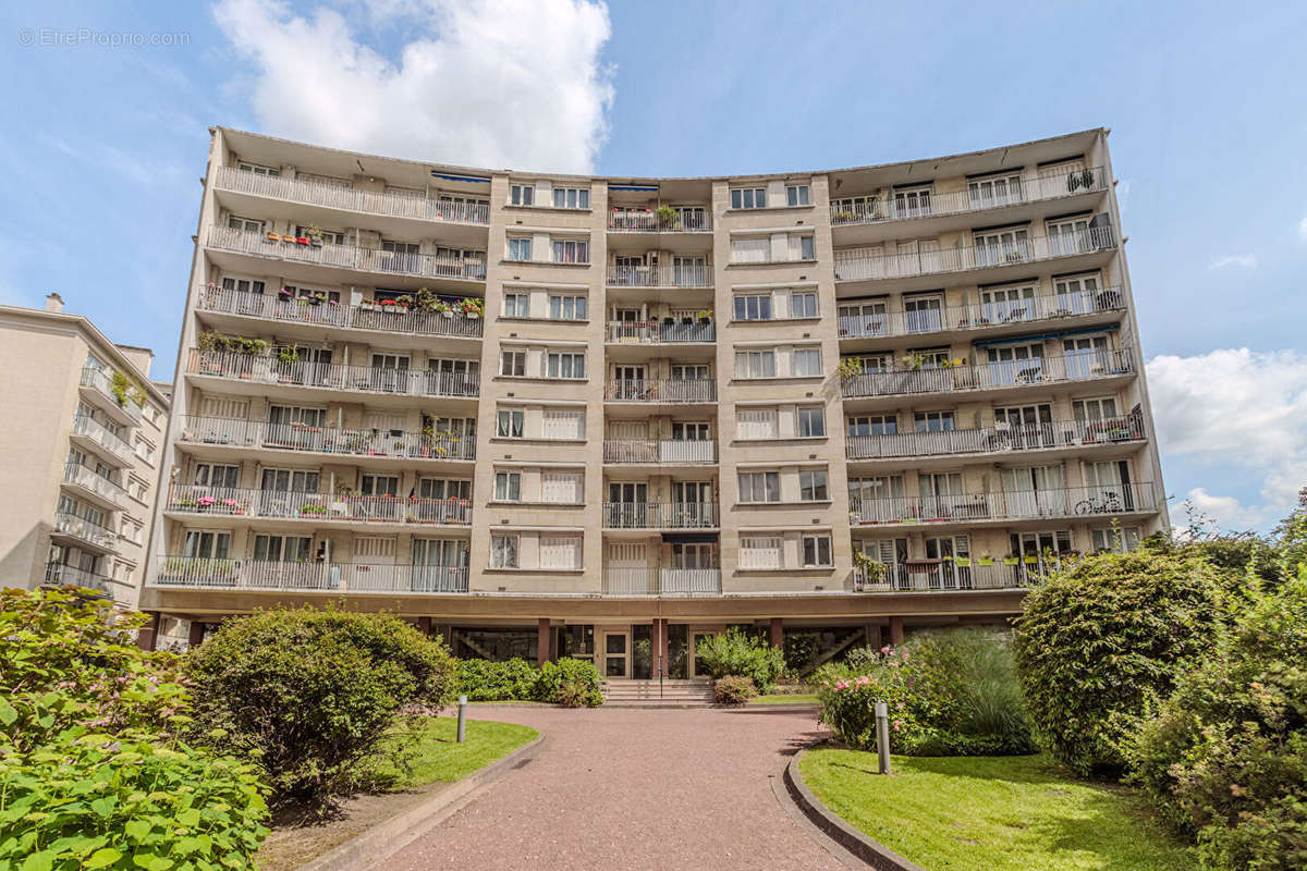 Appartement à PARIS-20E