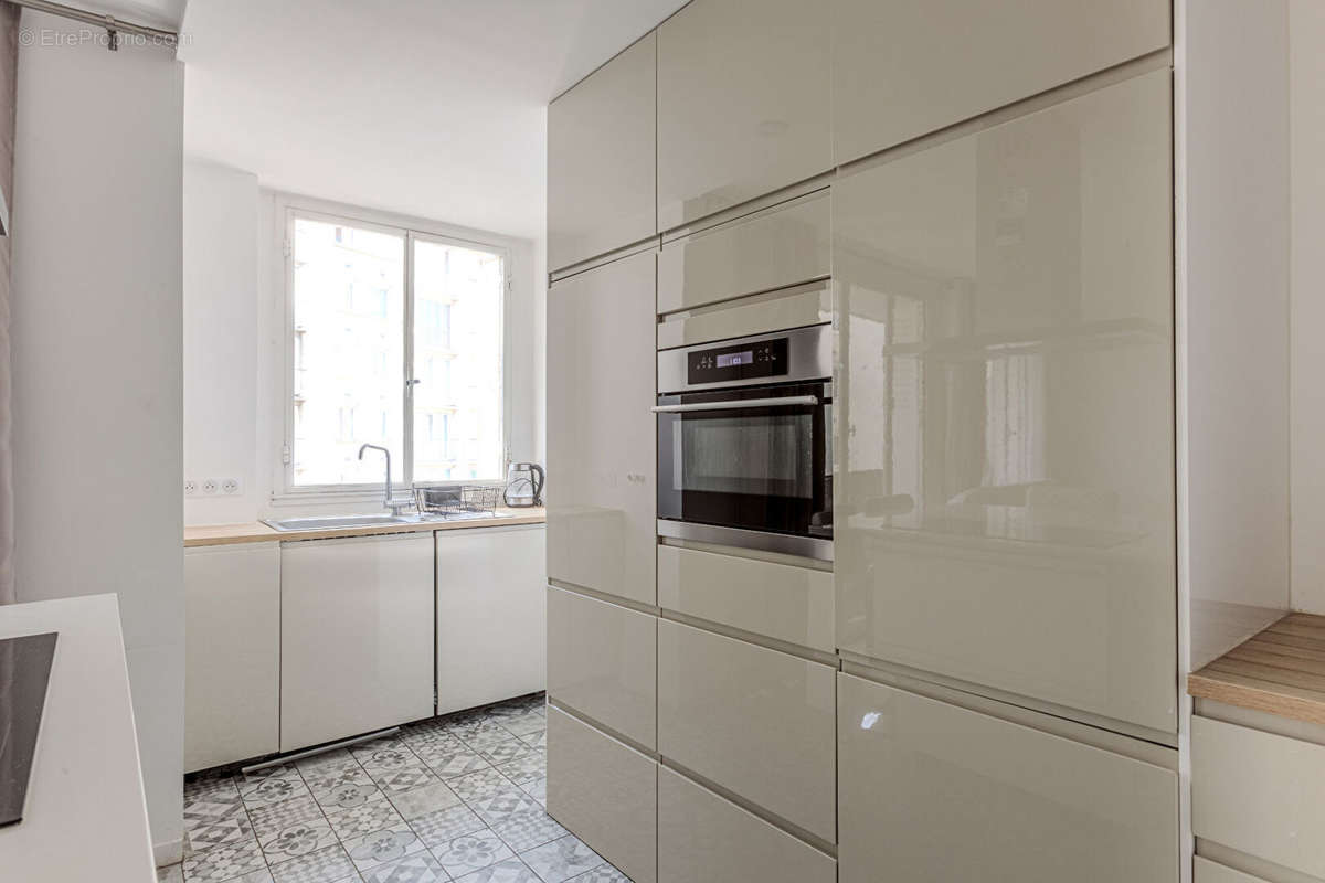 Appartement à PARIS-20E