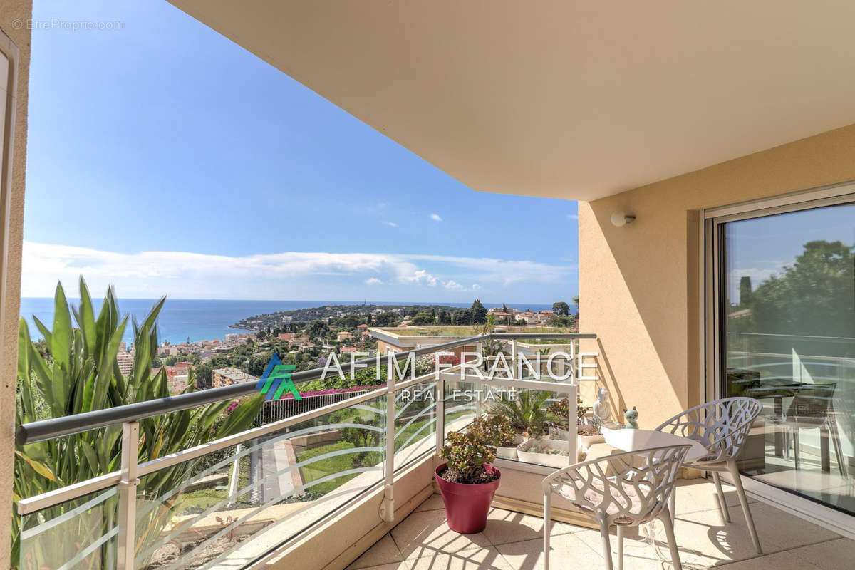 Appartement à ROQUEBRUNE-CAP-MARTIN