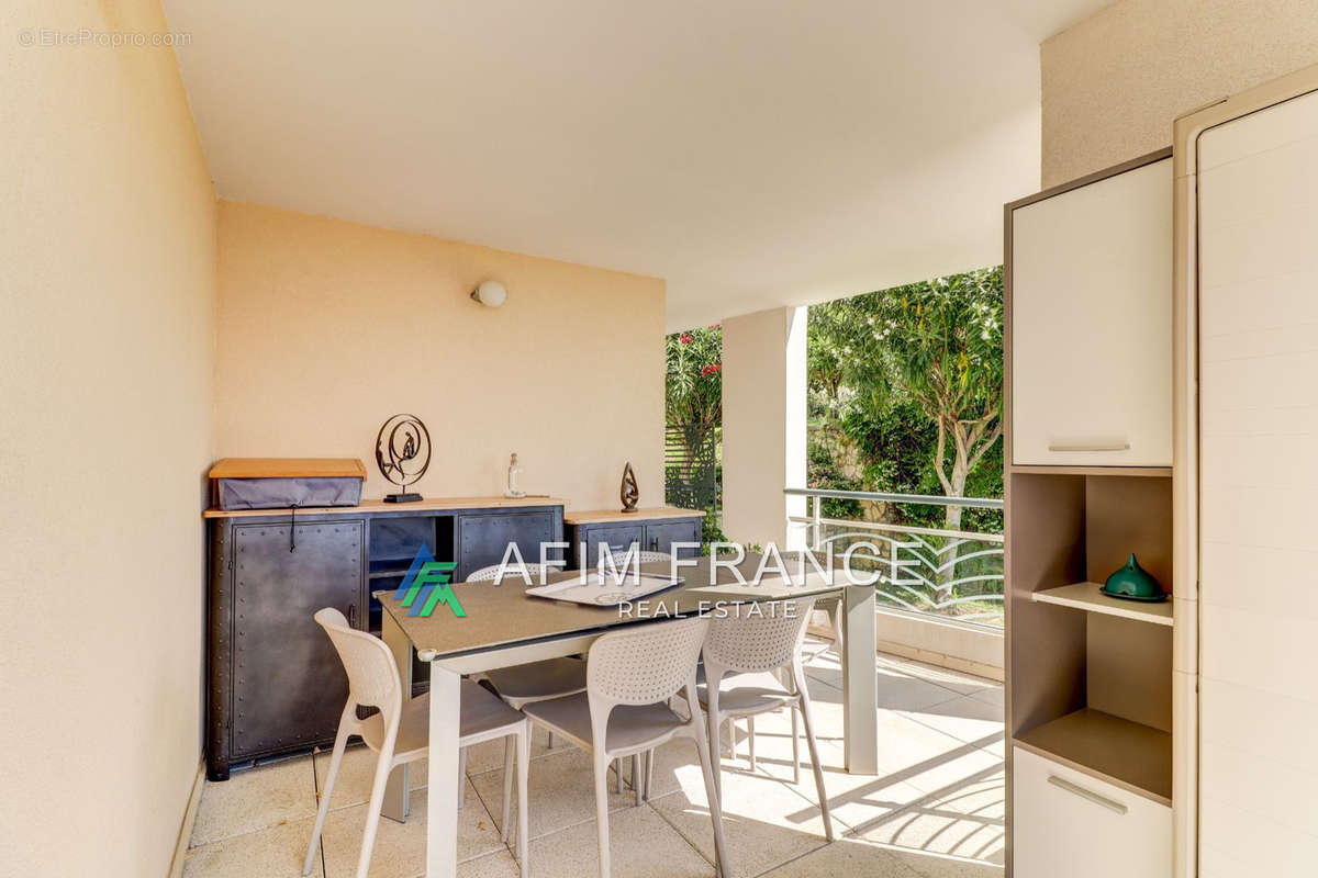 Appartement à ROQUEBRUNE-CAP-MARTIN