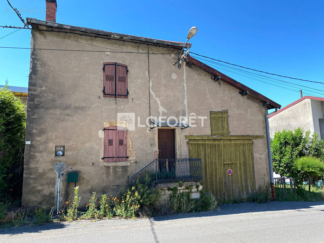 Maison à COUSANCE