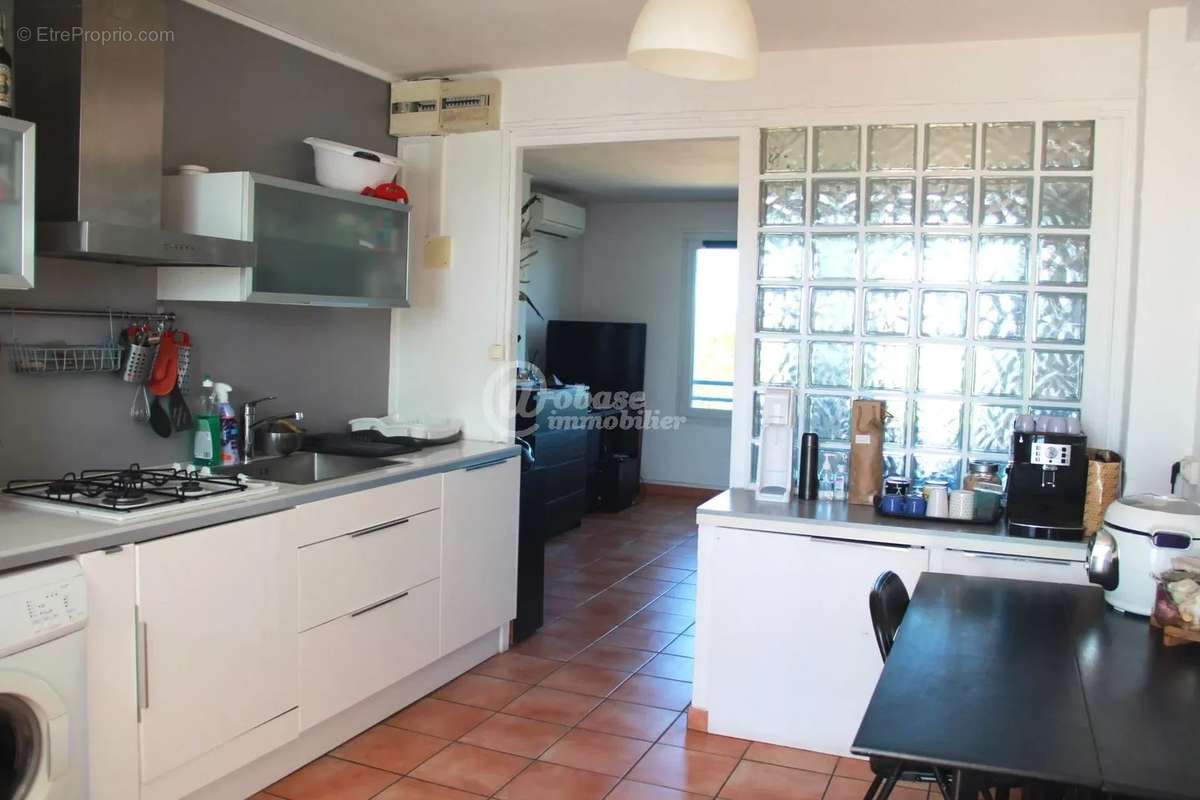 Appartement à MARSEILLE-8E