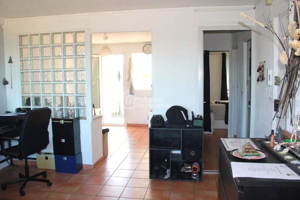 Appartement à MARSEILLE-8E