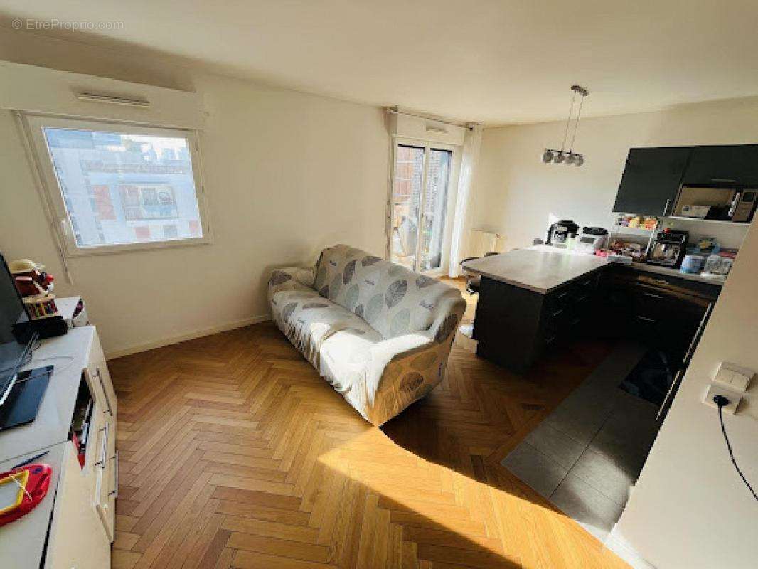 Appartement à COLOMBES