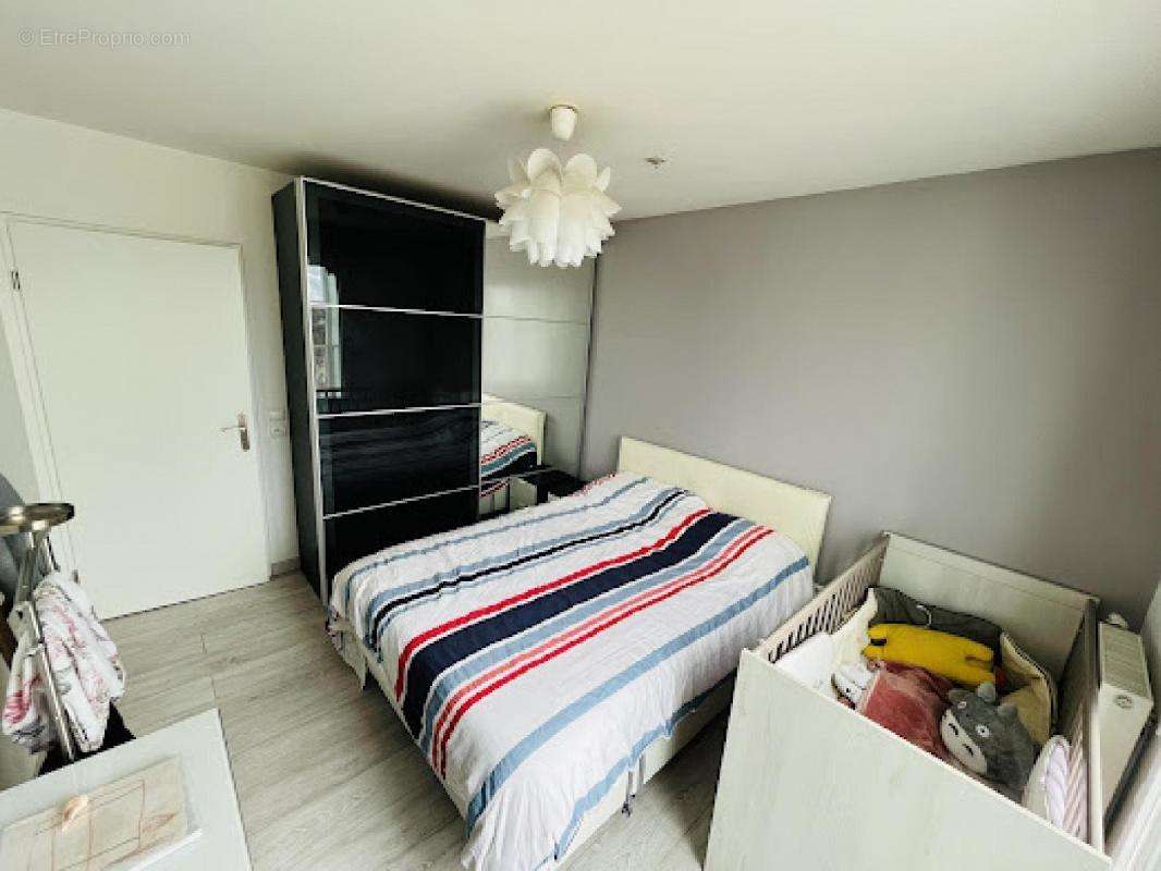 Appartement à COLOMBES