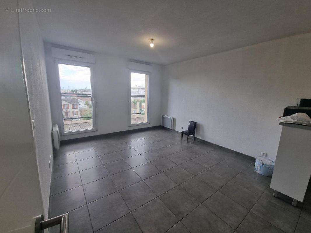 Appartement à LE BLANC-MESNIL