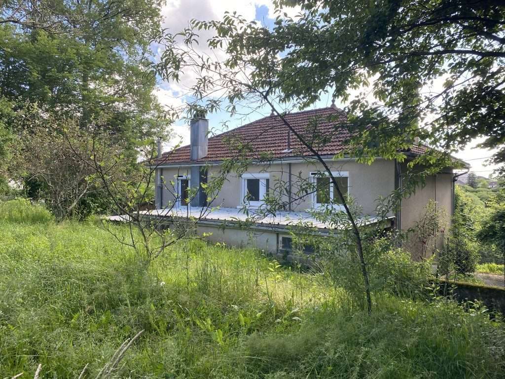 Maison à CHATEAUNEUF-LA-FORET