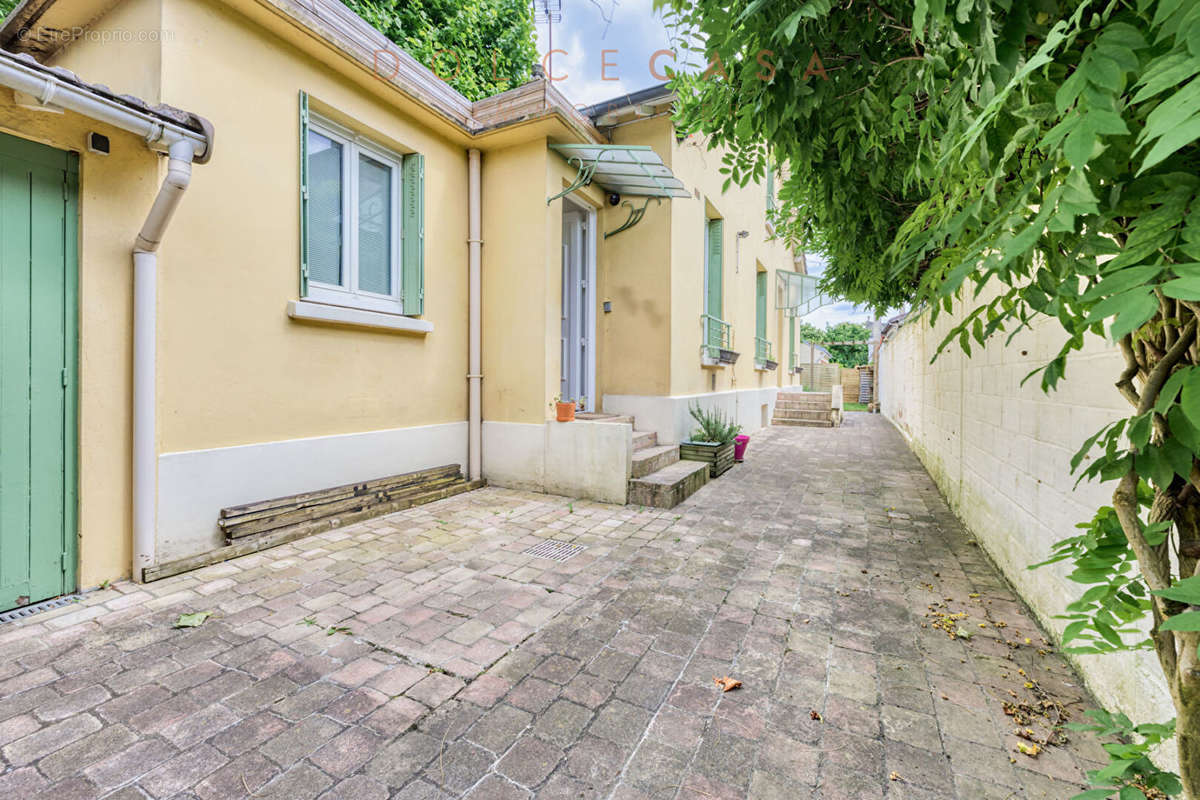 Maison à CHAMPIGNY-SUR-MARNE