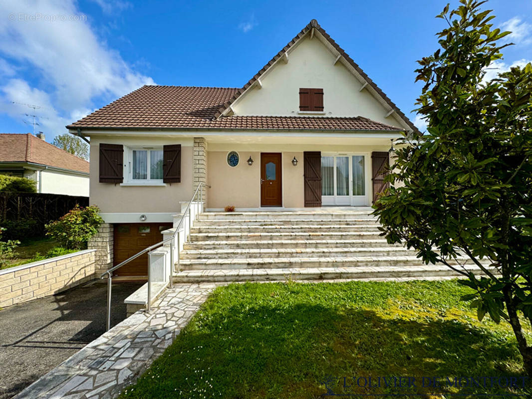 Maison à MONTFORT-L&#039;AMAURY