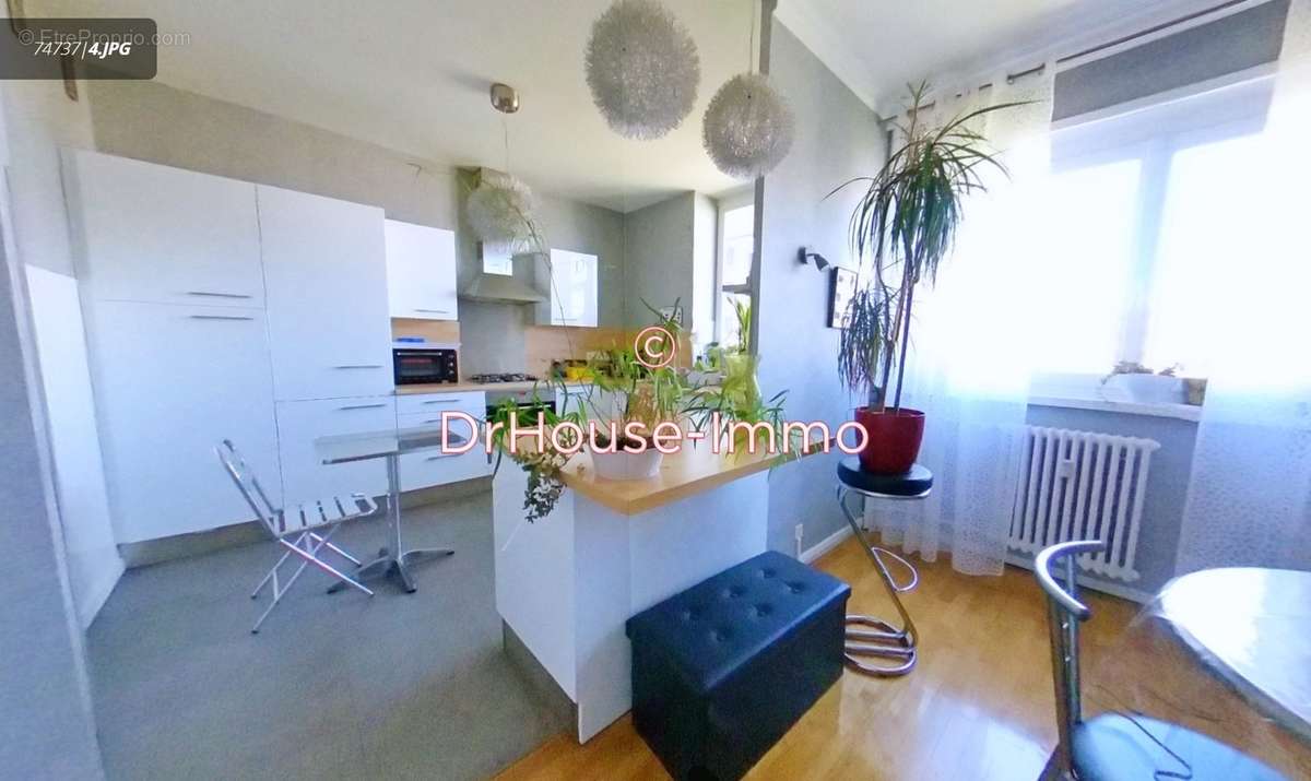 Appartement à SAINT-ETIENNE