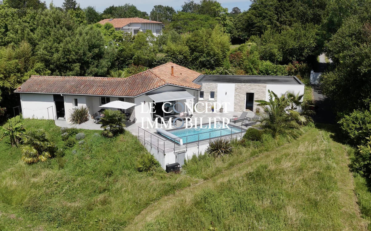 Maison à ARBONNE