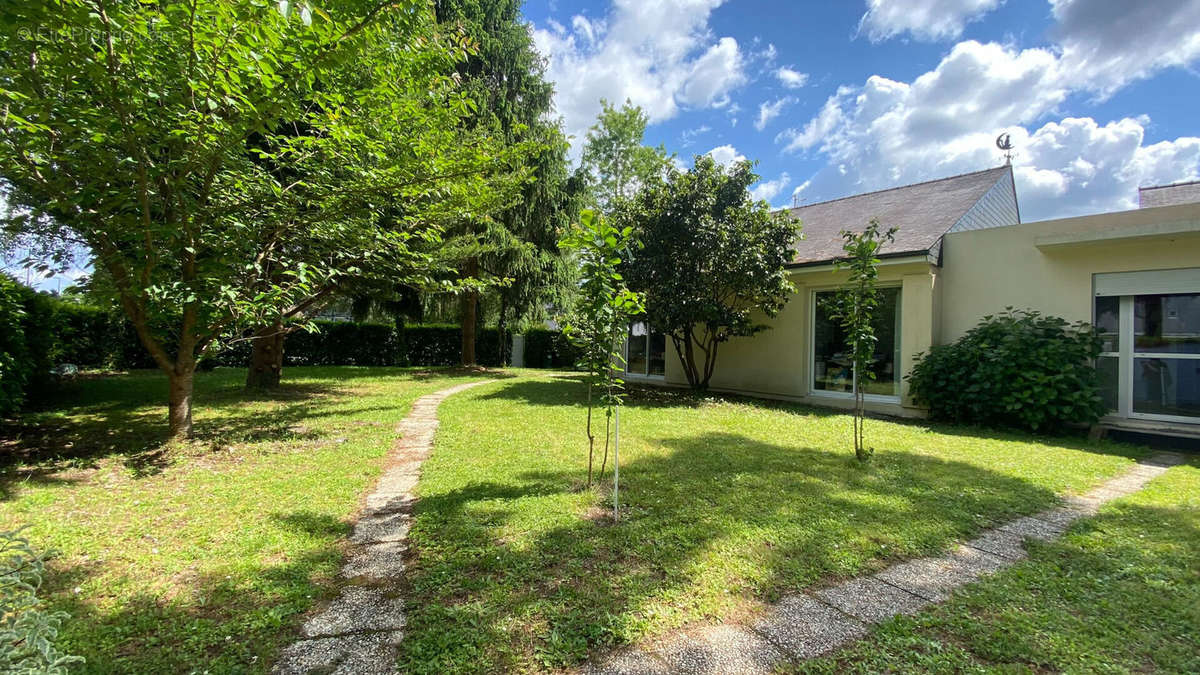 Maison à LA CHAPELLE-SUR-ERDRE