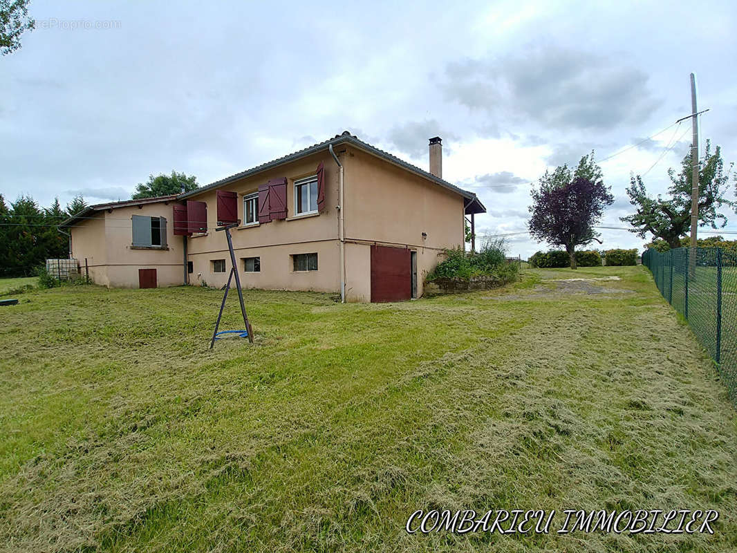 Maison à CAUSSADE