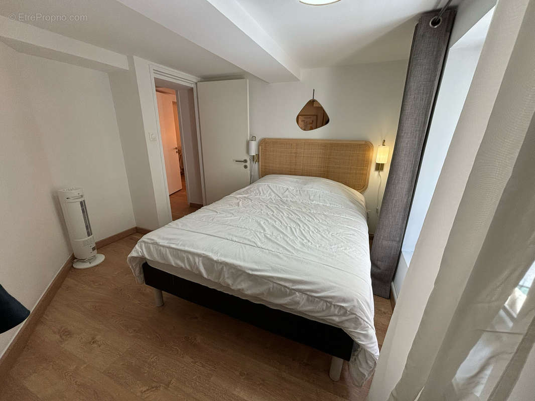 Appartement à MARSEILLE-1E