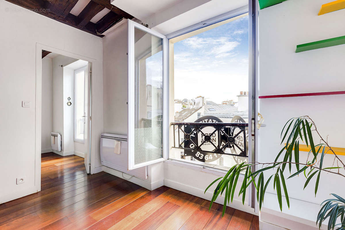 Appartement à PARIS-2E