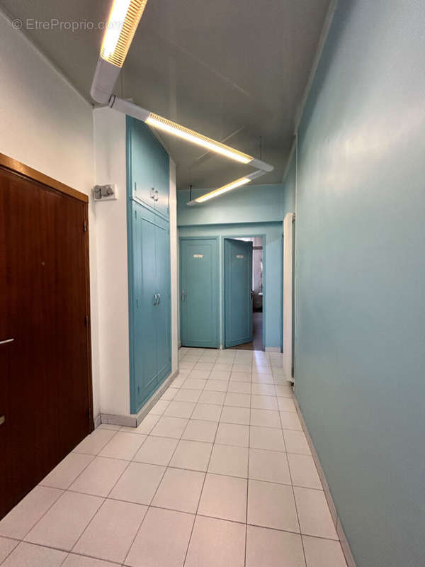 Appartement à MARSEILLE-4E