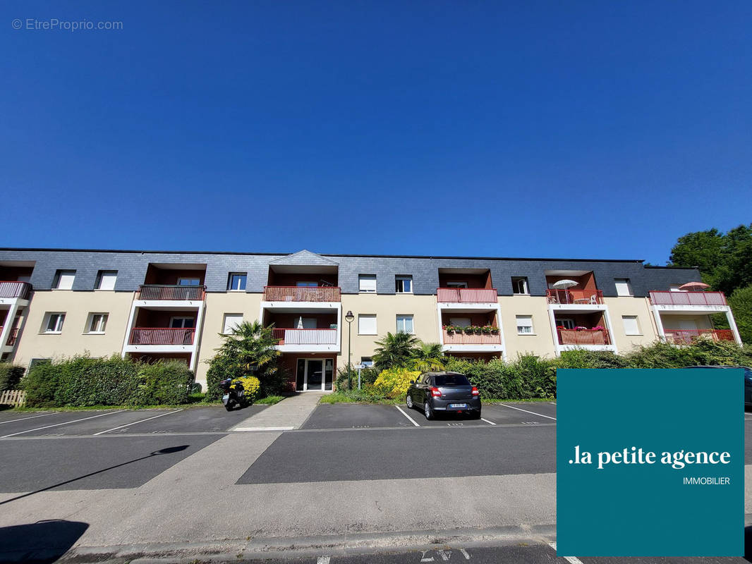 Appartement à LA RIVIERE-SAINT-SAUVEUR