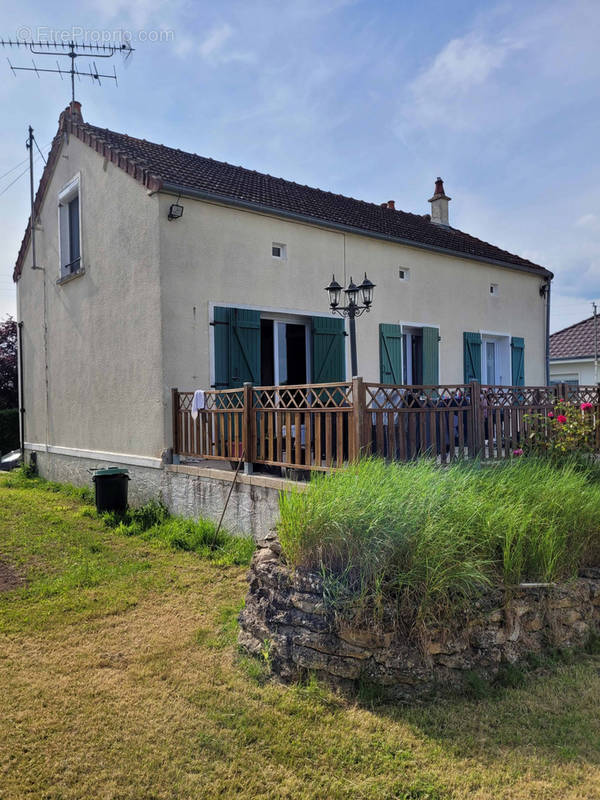 Maison à SAINT-LEGER-DES-VIGNES