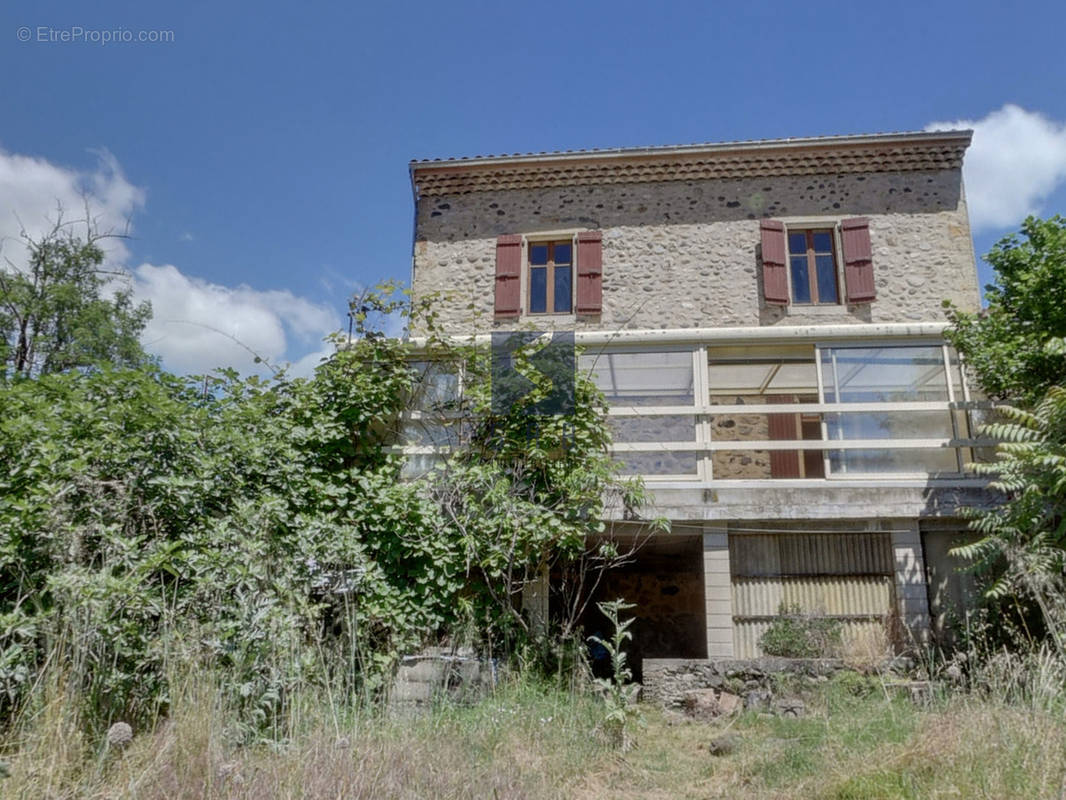 Maison à LES OLLIERES-SUR-EYRIEUX