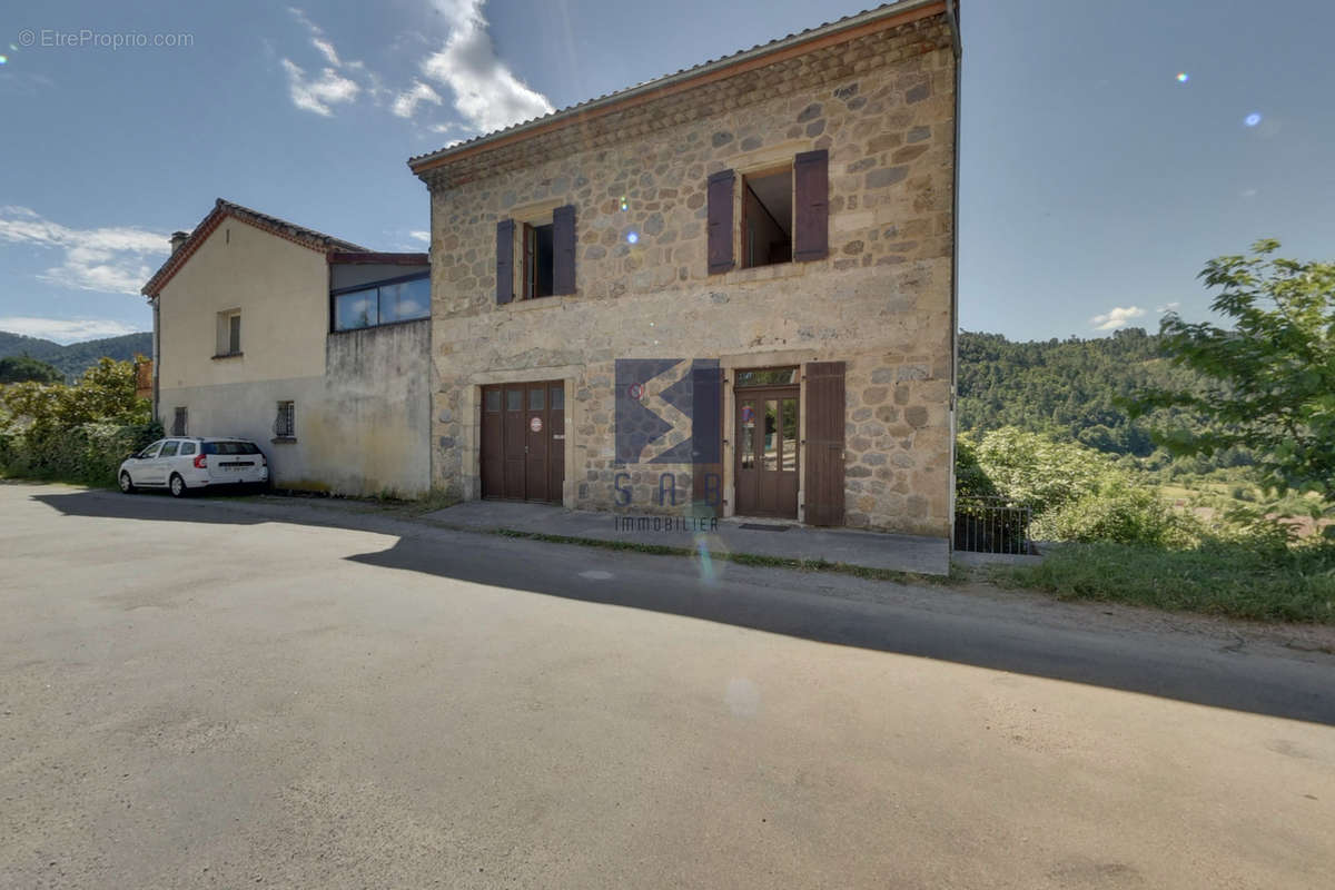 Maison à LES OLLIERES-SUR-EYRIEUX