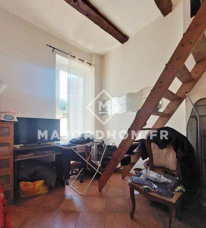 Appartement à MARSEILLE-4E