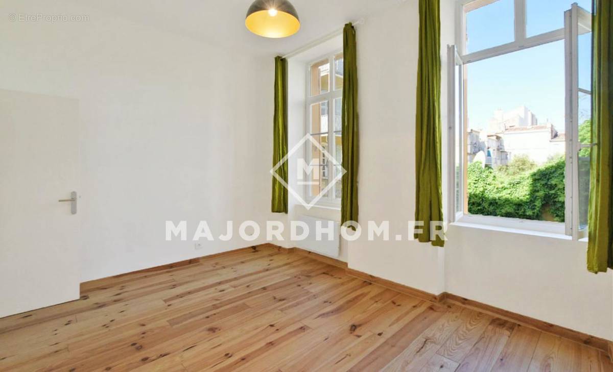 Appartement à MARSEILLE-6E