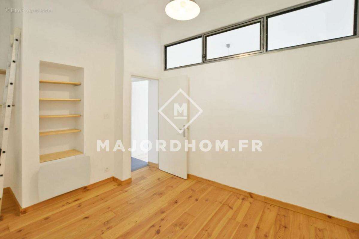 Appartement à MARSEILLE-6E