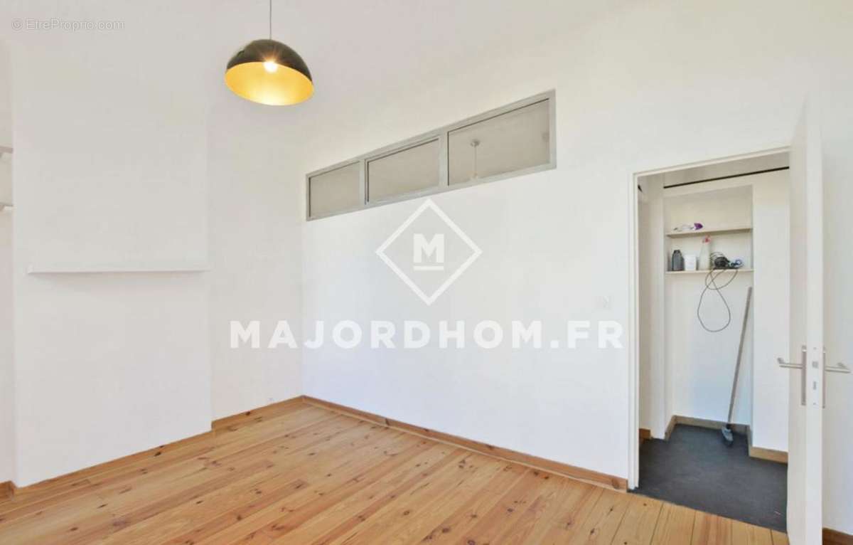 Appartement à MARSEILLE-6E