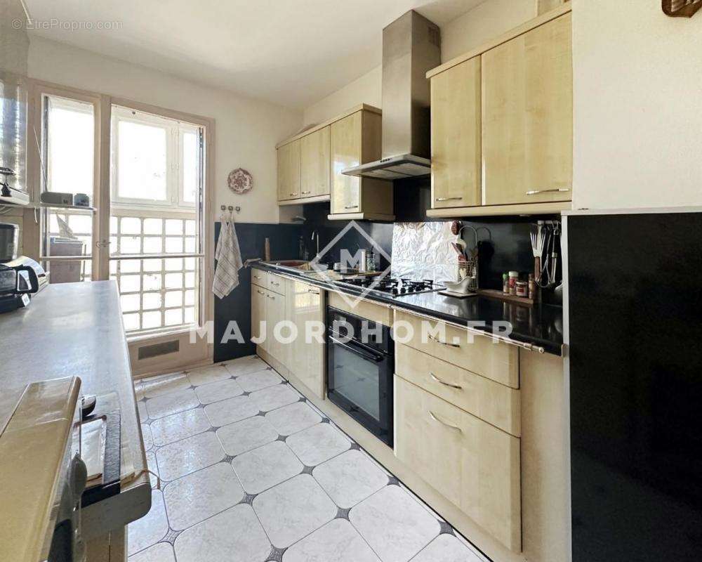 Appartement à MARSEILLE-8E