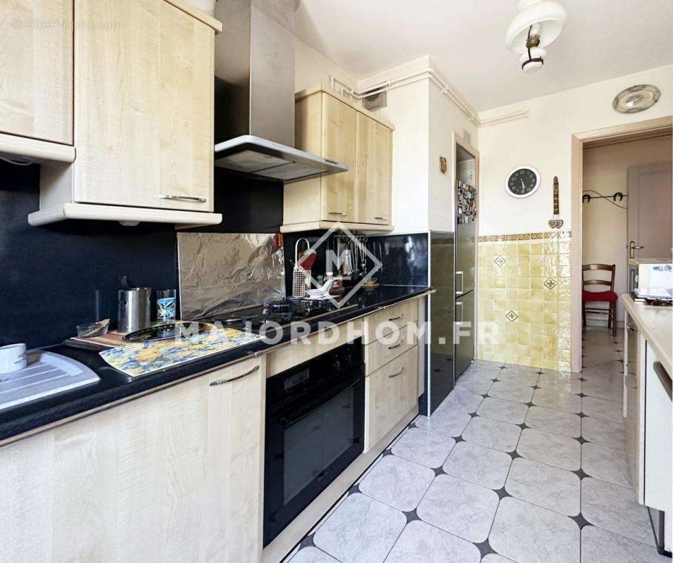 Appartement à MARSEILLE-8E