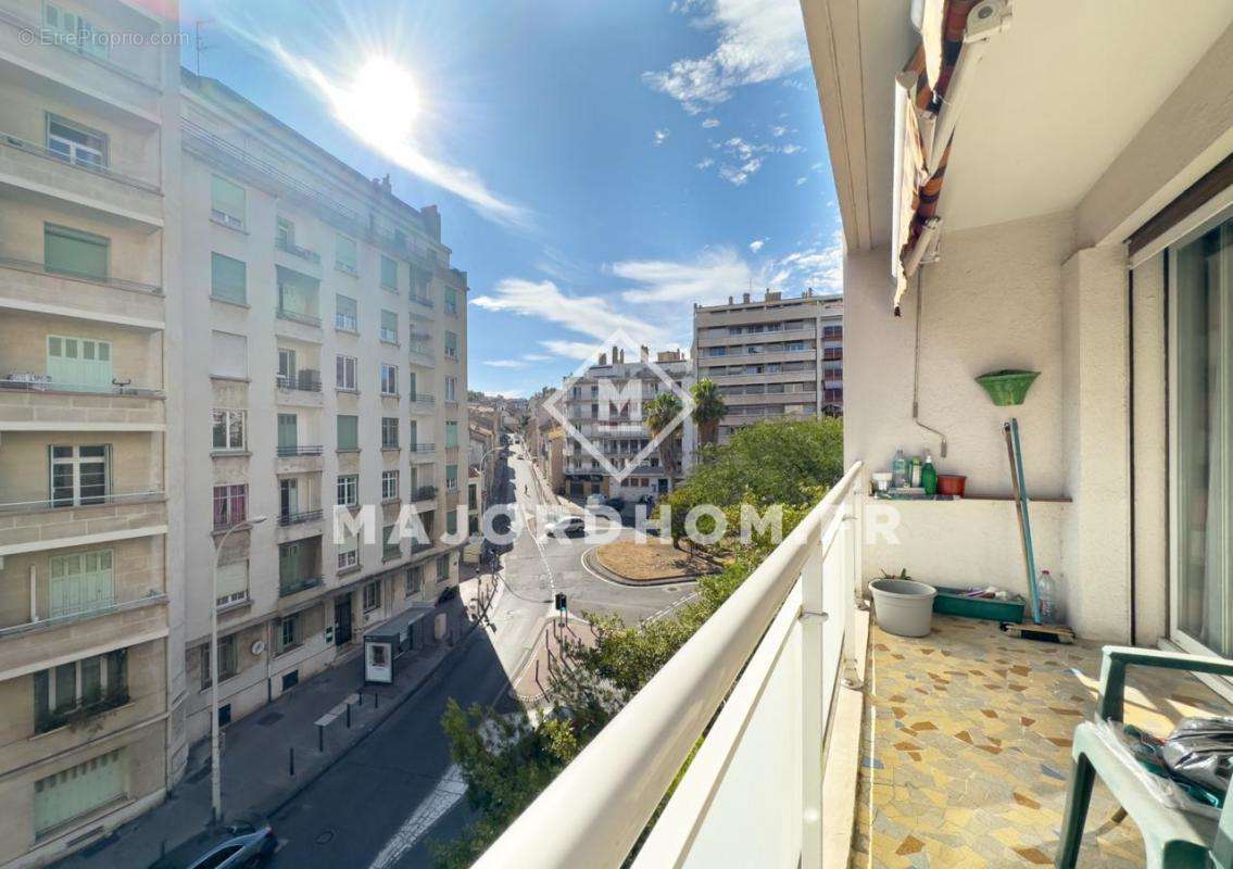 Appartement à MARSEILLE-8E