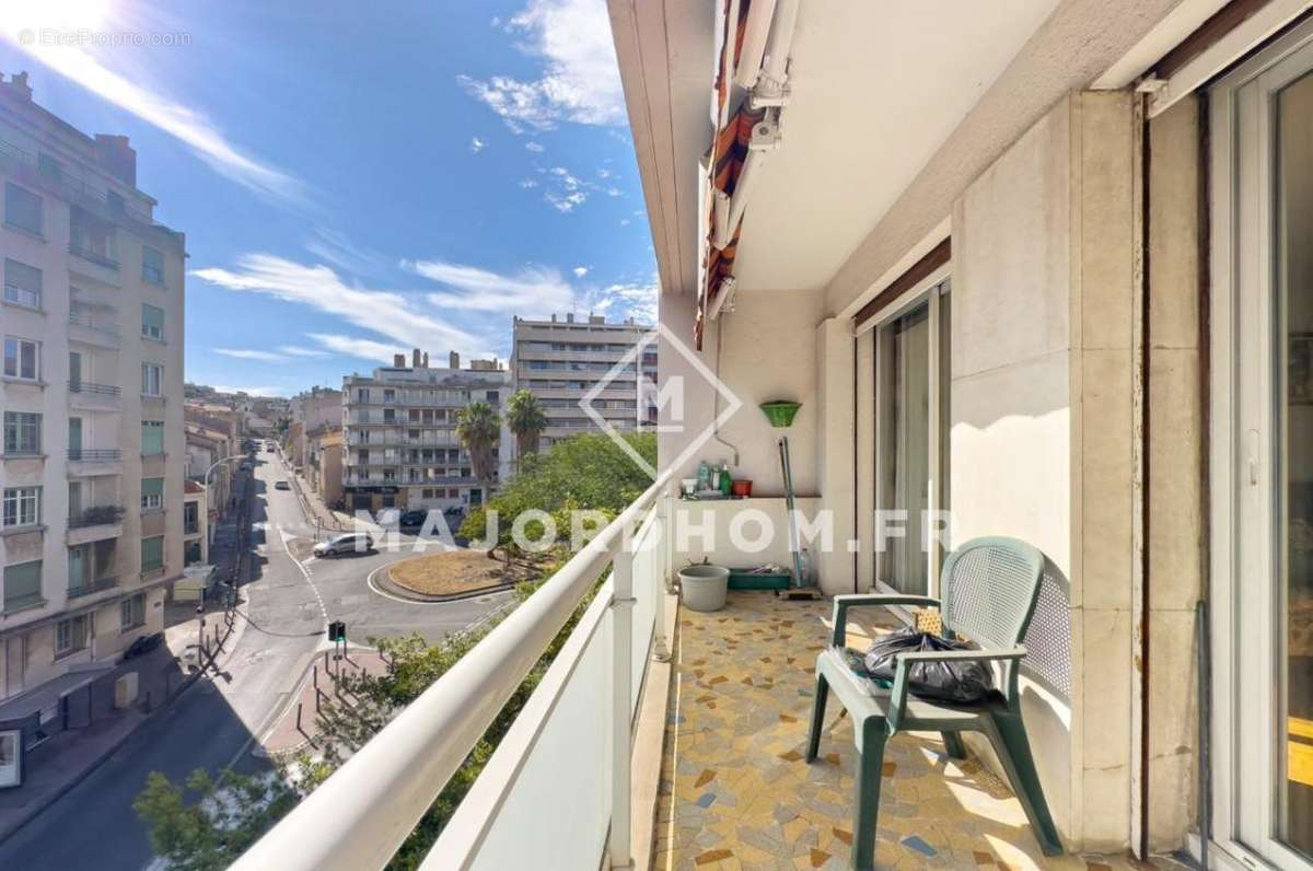 Appartement à MARSEILLE-8E