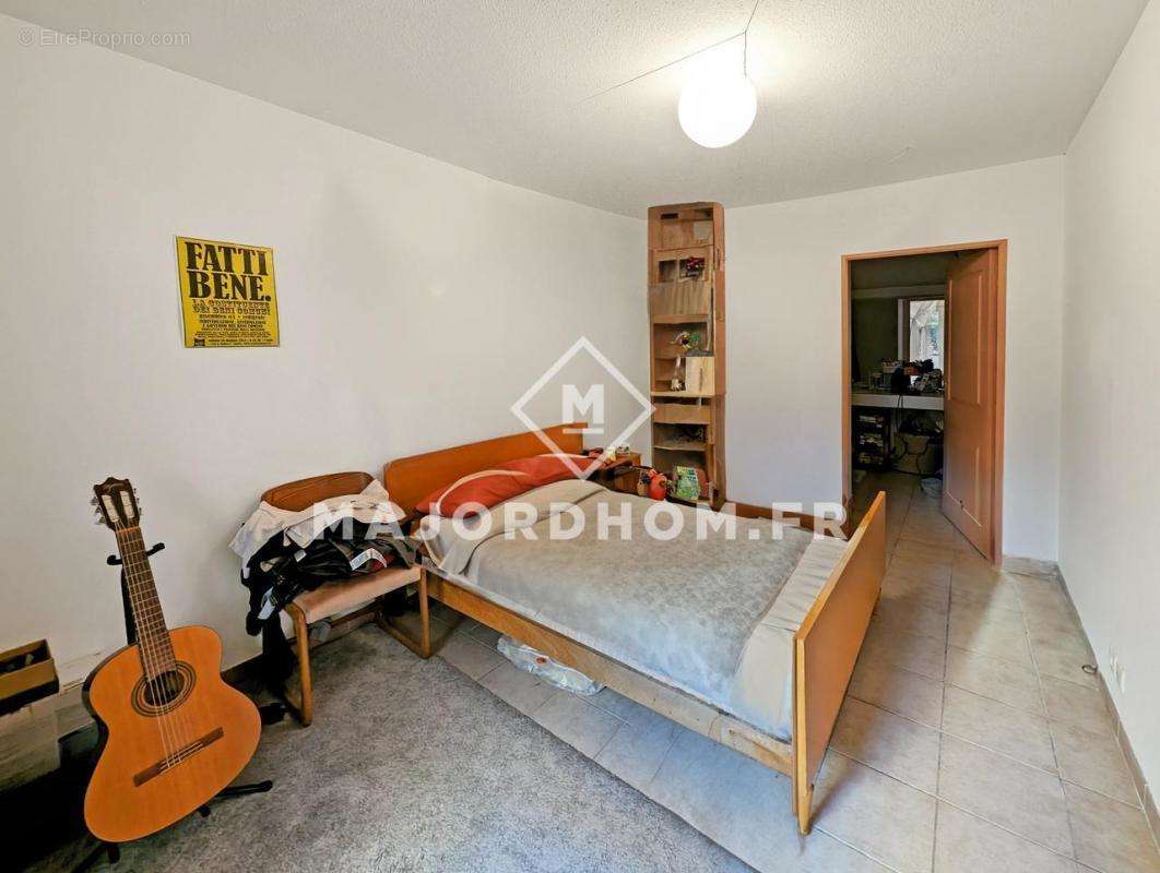 Appartement à MARSEILLE-5E