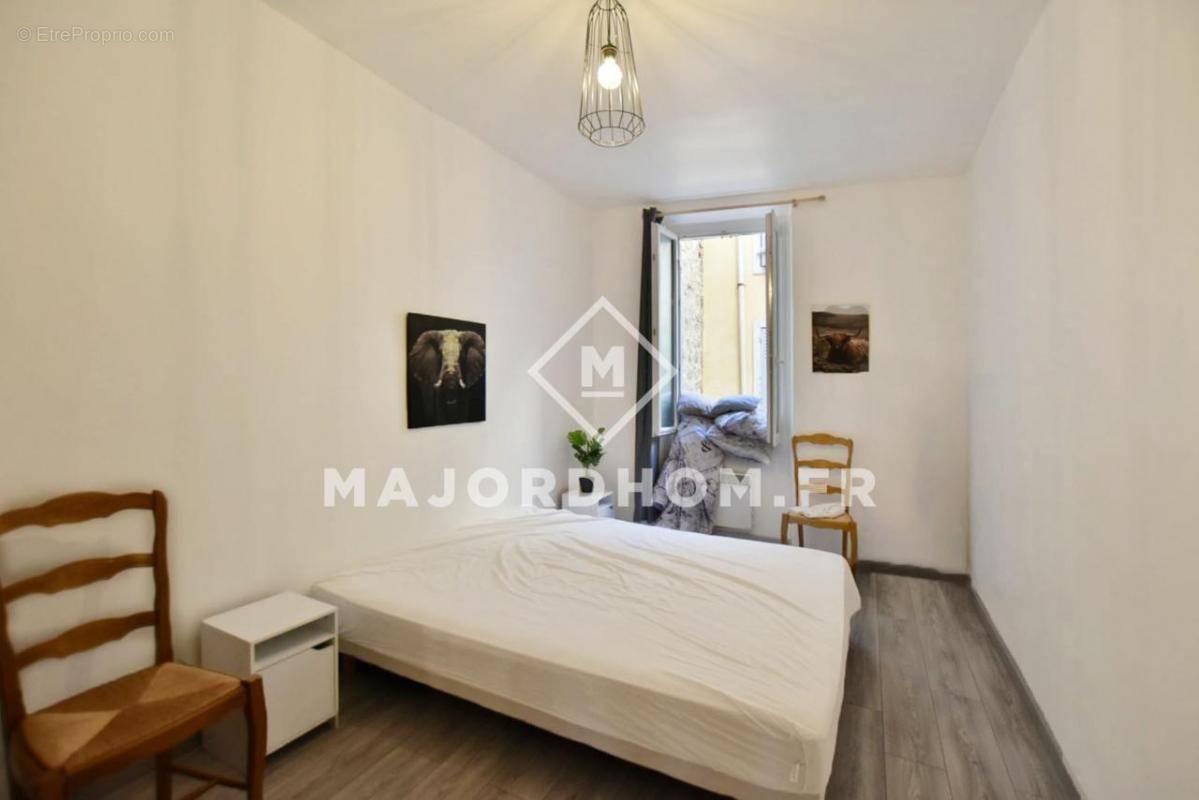 Appartement à MARSEILLE-5E