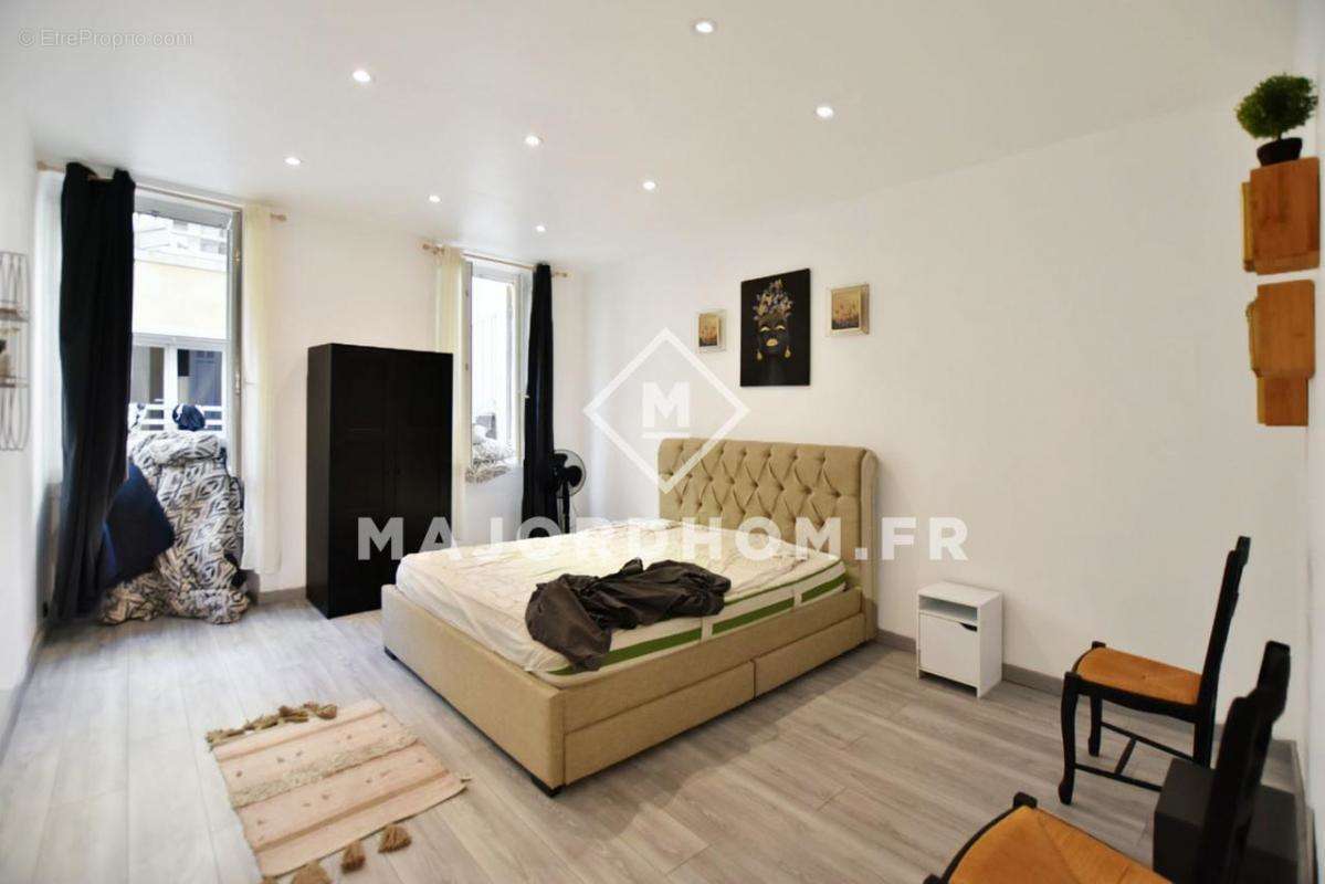 Appartement à MARSEILLE-5E