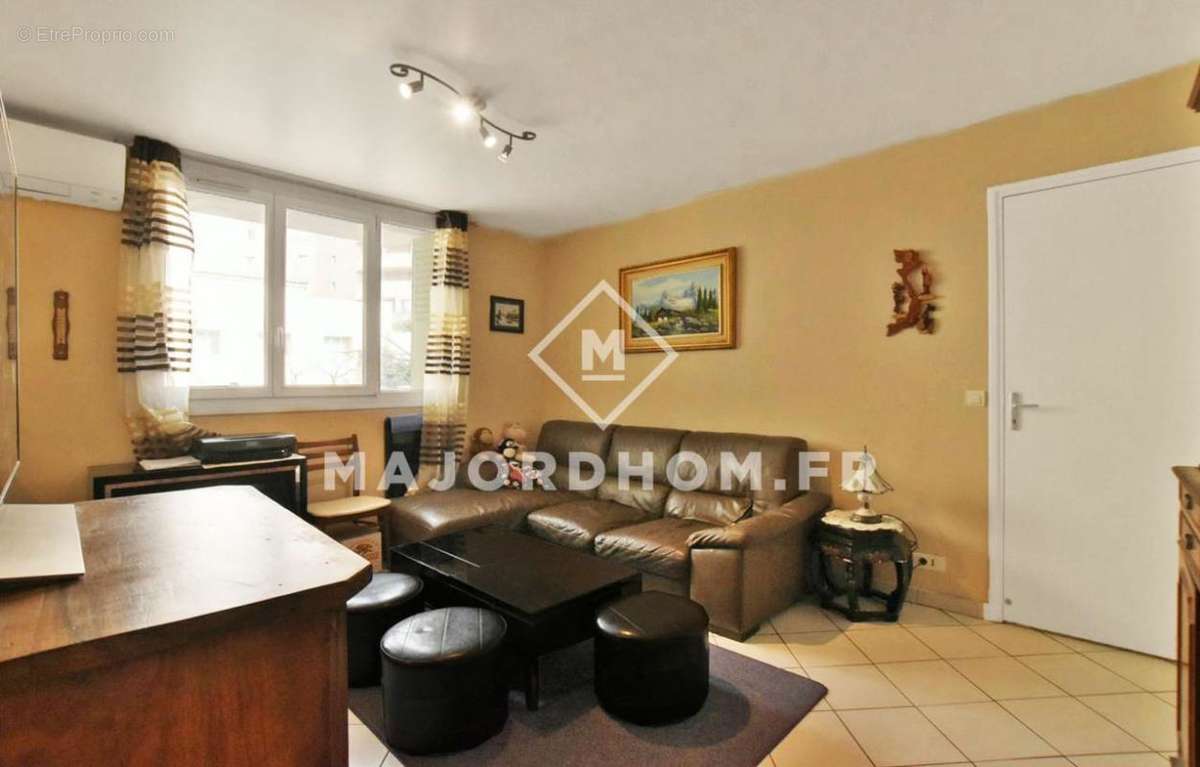 Appartement à MARSEILLE-9E