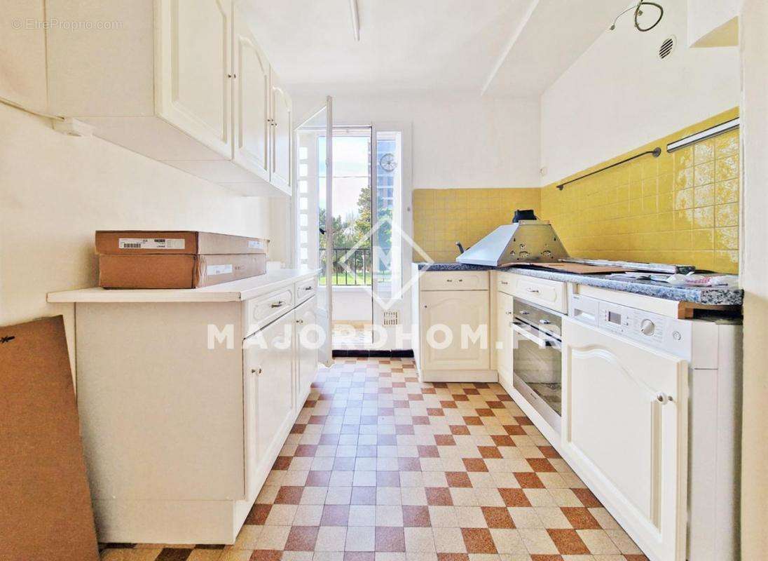 Appartement à MARSEILLE-9E