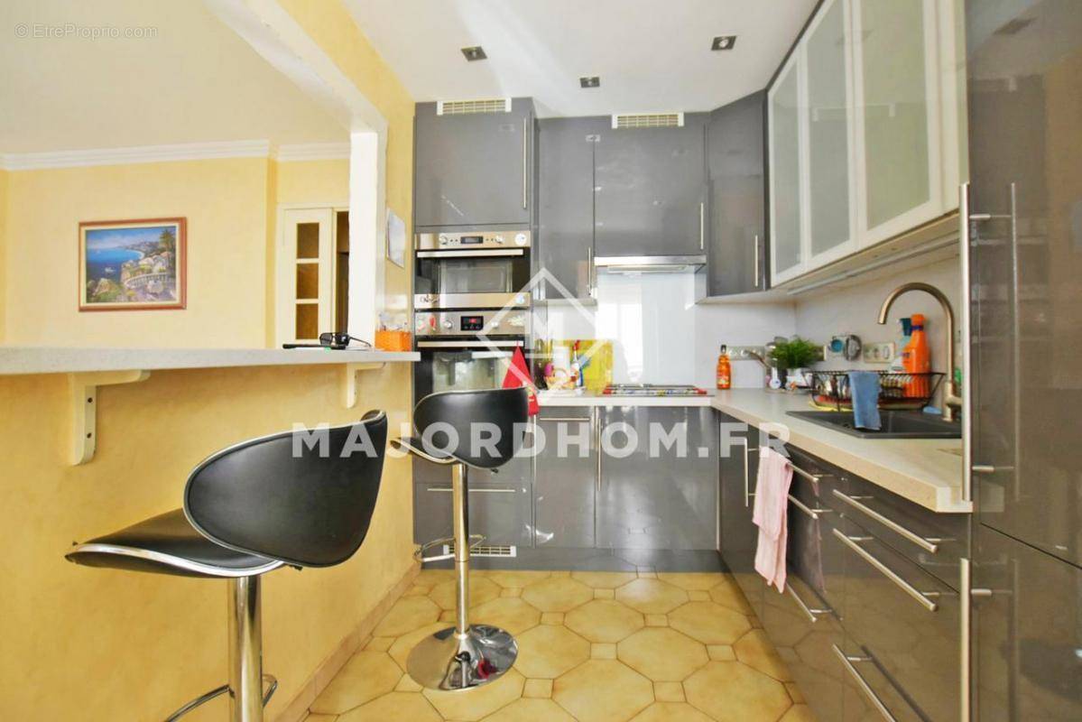 Appartement à MARSEILLE-9E