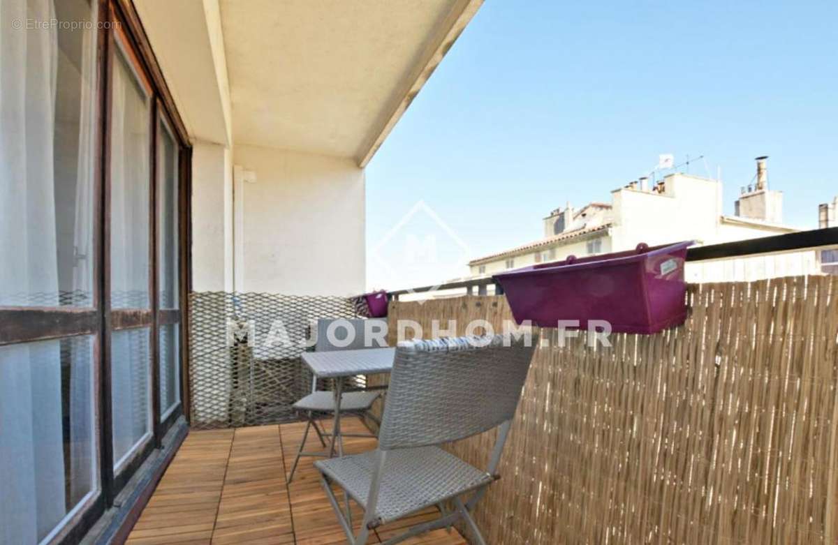 Appartement à MARSEILLE-6E