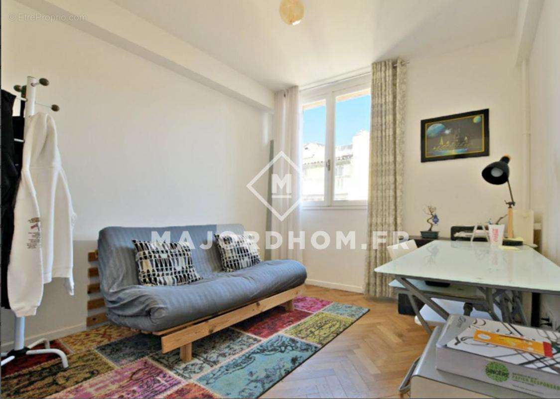 Appartement à MARSEILLE-6E