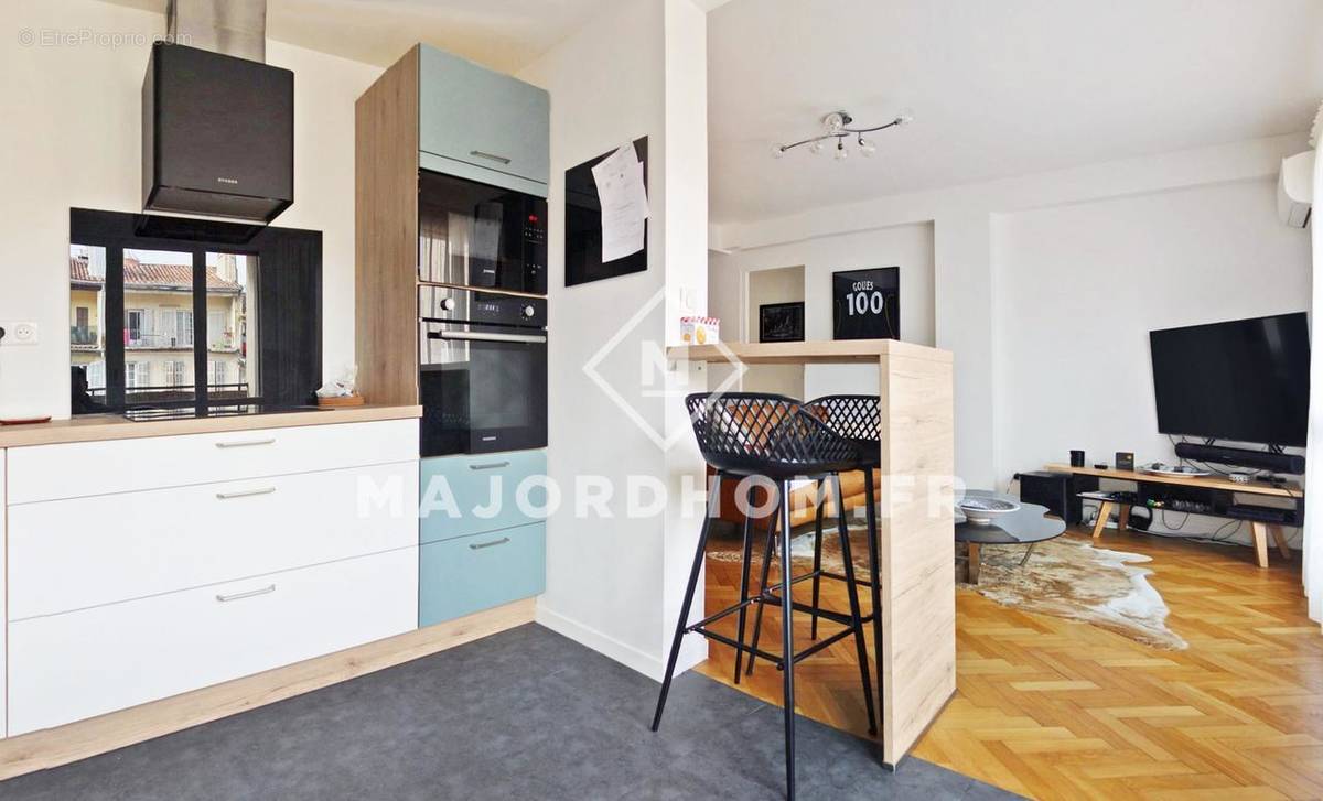 Appartement à MARSEILLE-6E