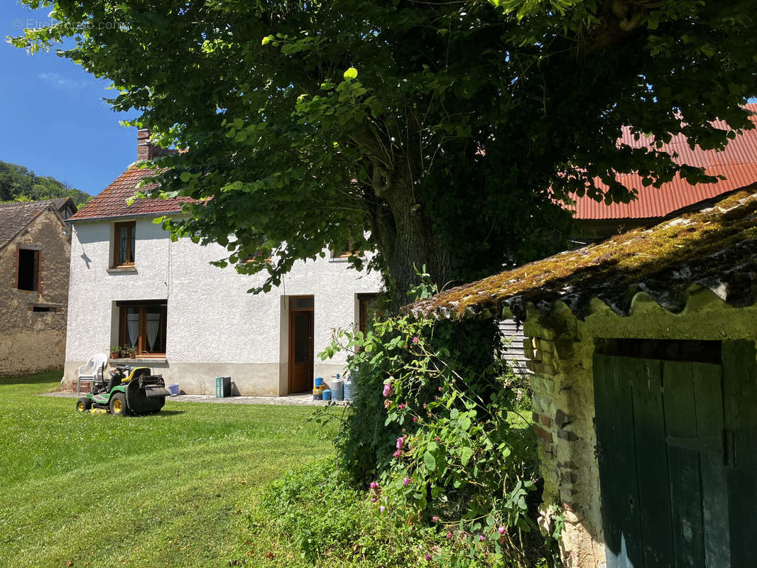 Maison à BUEIL