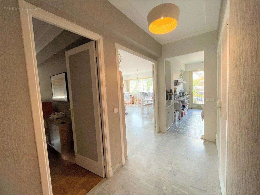 Appartement à MENTON