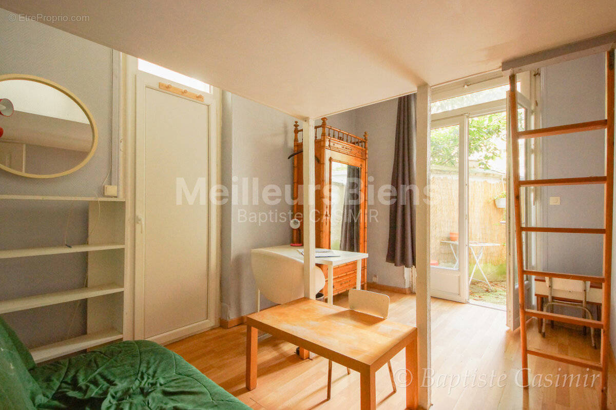 Appartement à PARIS-10E