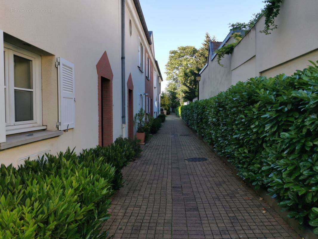 Appartement à BOIS-COLOMBES