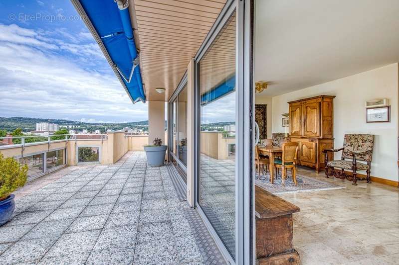 Appartement à OYONNAX